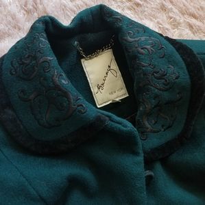 Vintage green long coat medium size 8 good condition